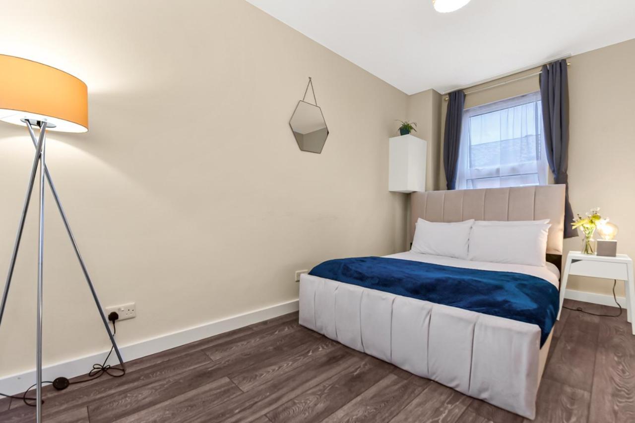 Family Friendly, Zone 2, 2 Beds, Overground London Bagian luar foto